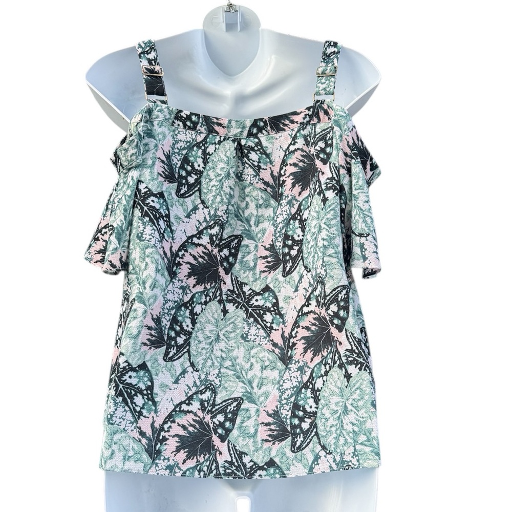 Bebe Cold-Shoulder Top With A Leaf-Pattern Design - image 3